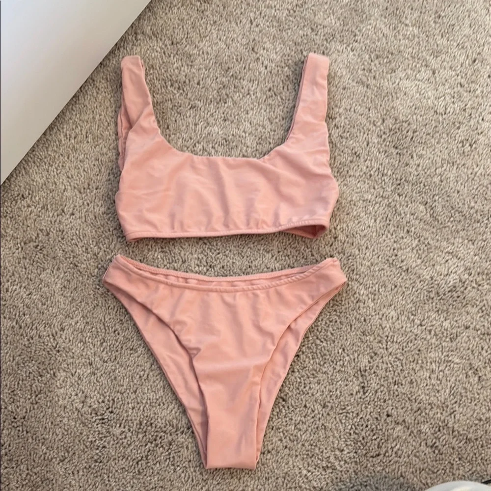 Superdown Bikini - Picture 2 of 5